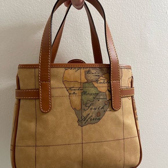 NEW Alviero Martini (ITALIAN) Bag with straps.Color: Brown/Orange - Picture 4 of 13